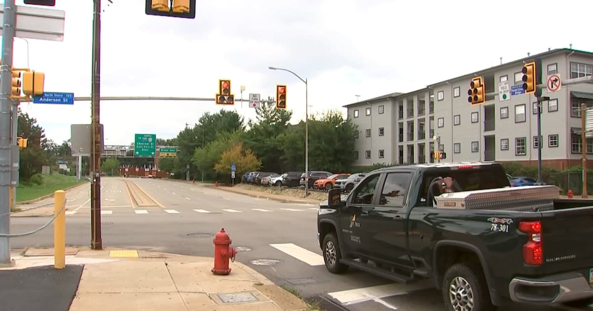 Officials give update on Pittsburgh’s new automated red-light enforcement program