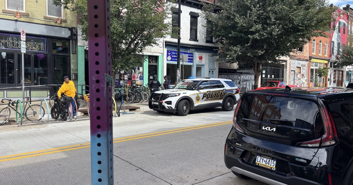 Man stabbed in Pittsburgh following argument on bus; suspect tased, arrested – WPXI