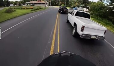 Pennsylvania Motorcyclist Stops After Spotting A Driver In Trouble
