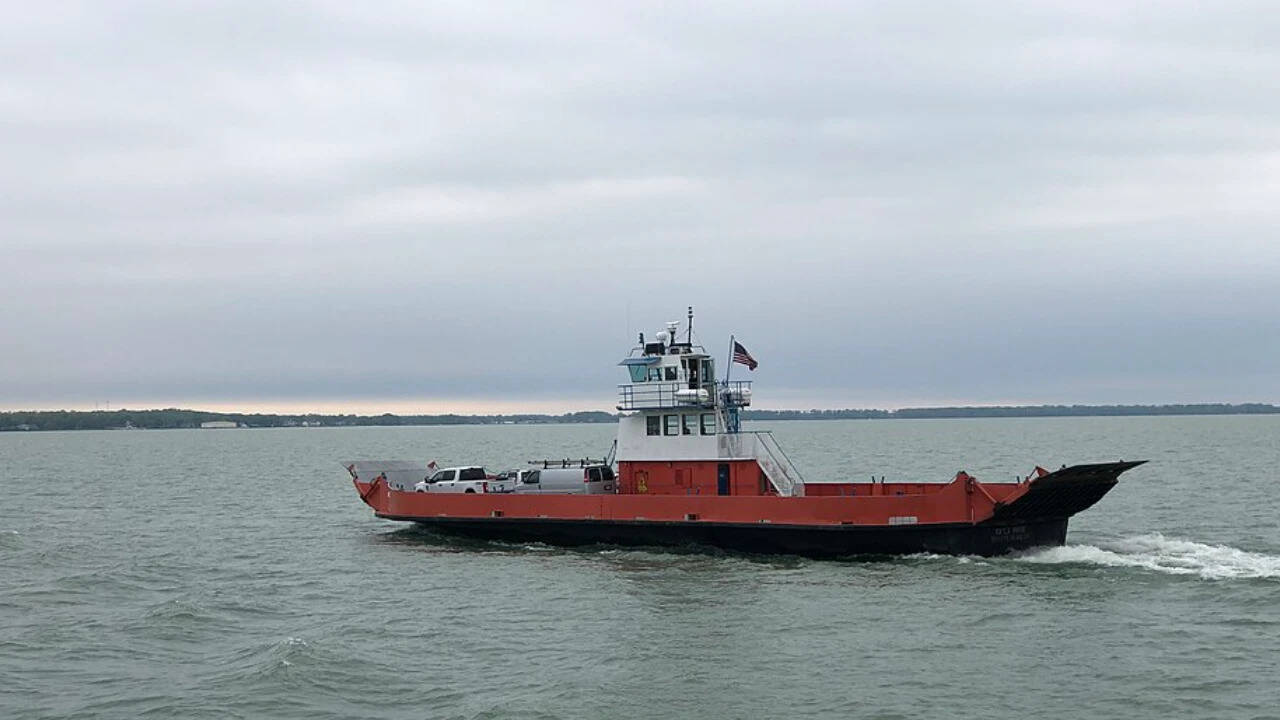 A car ferry on Lake Erie. Image credits: Wikimedia Commons Lake_Erie_Ferry