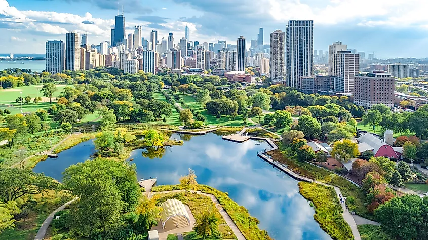 The dense Chicago skyline along the crowded shore of Lake Michigan.