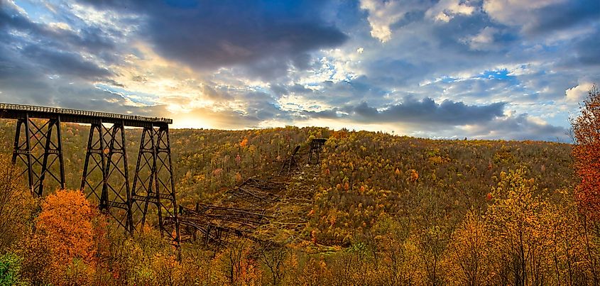 The surviving towers and skywalk at Kinzua Bridge State Park.