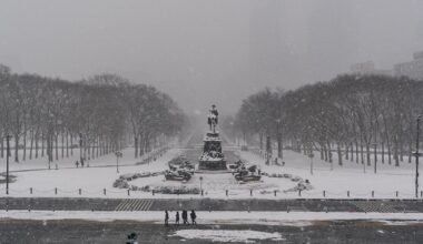 Farmer's Almanac reveals when snow will fall in Philadelphia