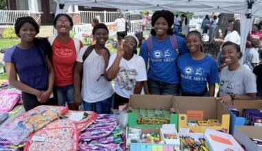 Church provides school items – Lehigh Valley Press