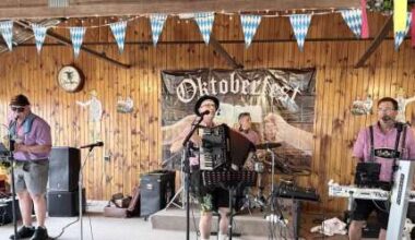 ‘Ein Prosit’ Coplay Saengerbund celebrates Oktoberfest – Lehigh Valley Press
