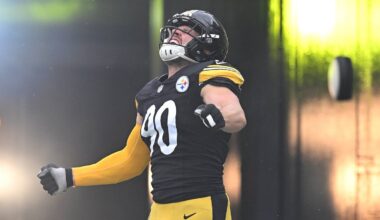 Steelers' T.J. Watt Injured After Getting Hit in Face vs. Colts