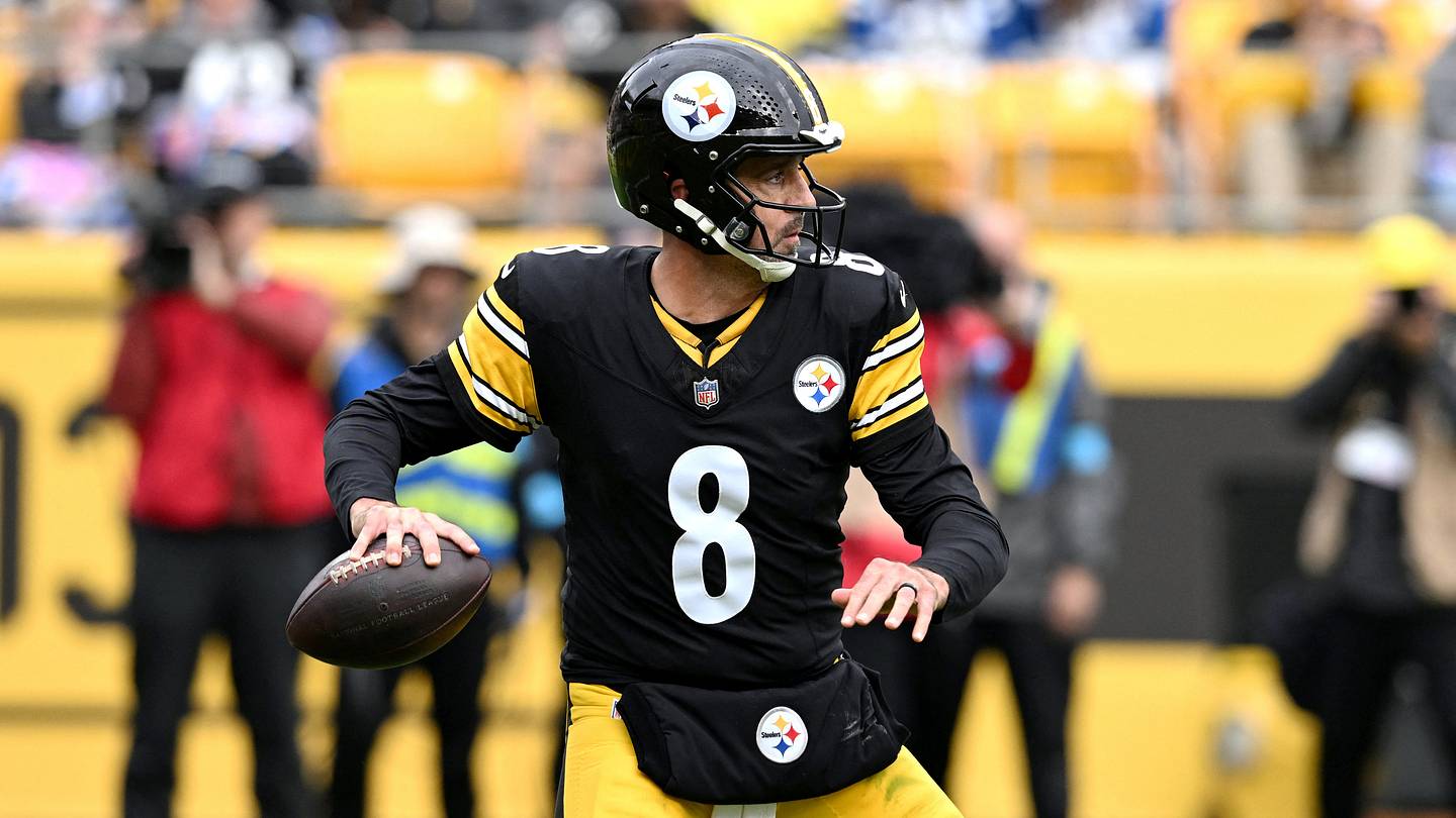 Steelers' Aaron Rodgers Honors Mike Tomlin After Win Over Colts
