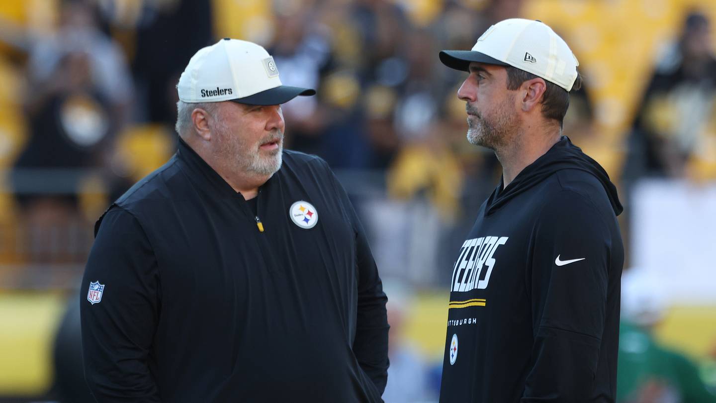 Former Browns HC Slams Steelers' Mike McCarthy, Aaron Rodgers