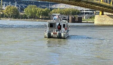 Man dies after falling into Allegheny River in Downtown