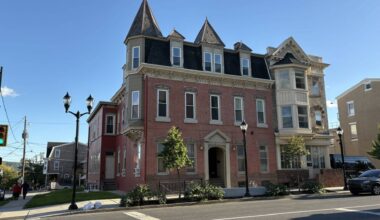 Young voters struggle to afford housing, don't expect politicians to help