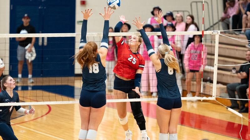Hoyer Leads Sweep of Lebanon Valley, 3-0, in MAC Freedom Action