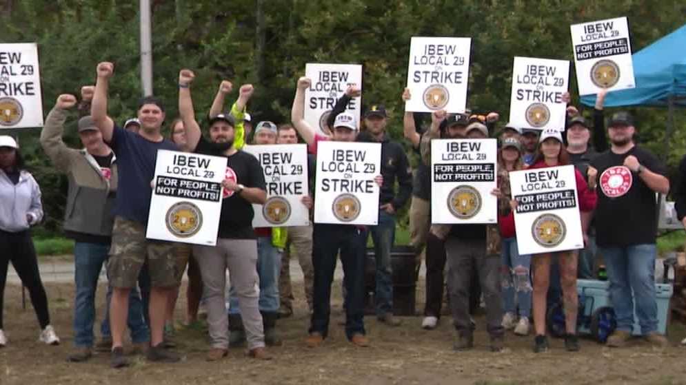 IBEW members approve 5-year contract with Duquesne Light
