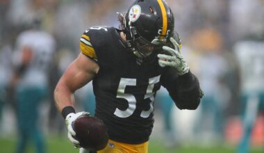 Pittsburgh Steelers Cole Holcomb pulls dirt out of his helmet after recovering a fumble during the first half against the Jacksonville Jaguars at Acrisure Stadium in Pittsburgh, PA on October 29, 2023.