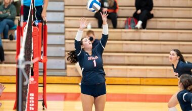 Volleyball Rolls Past Delaware Valley; Wins Fourth Straight