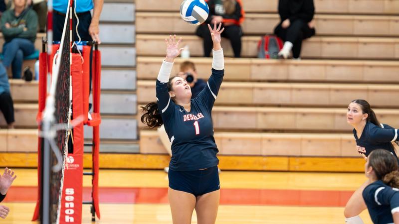Volleyball Rolls Past Delaware Valley; Wins Fourth Straight
