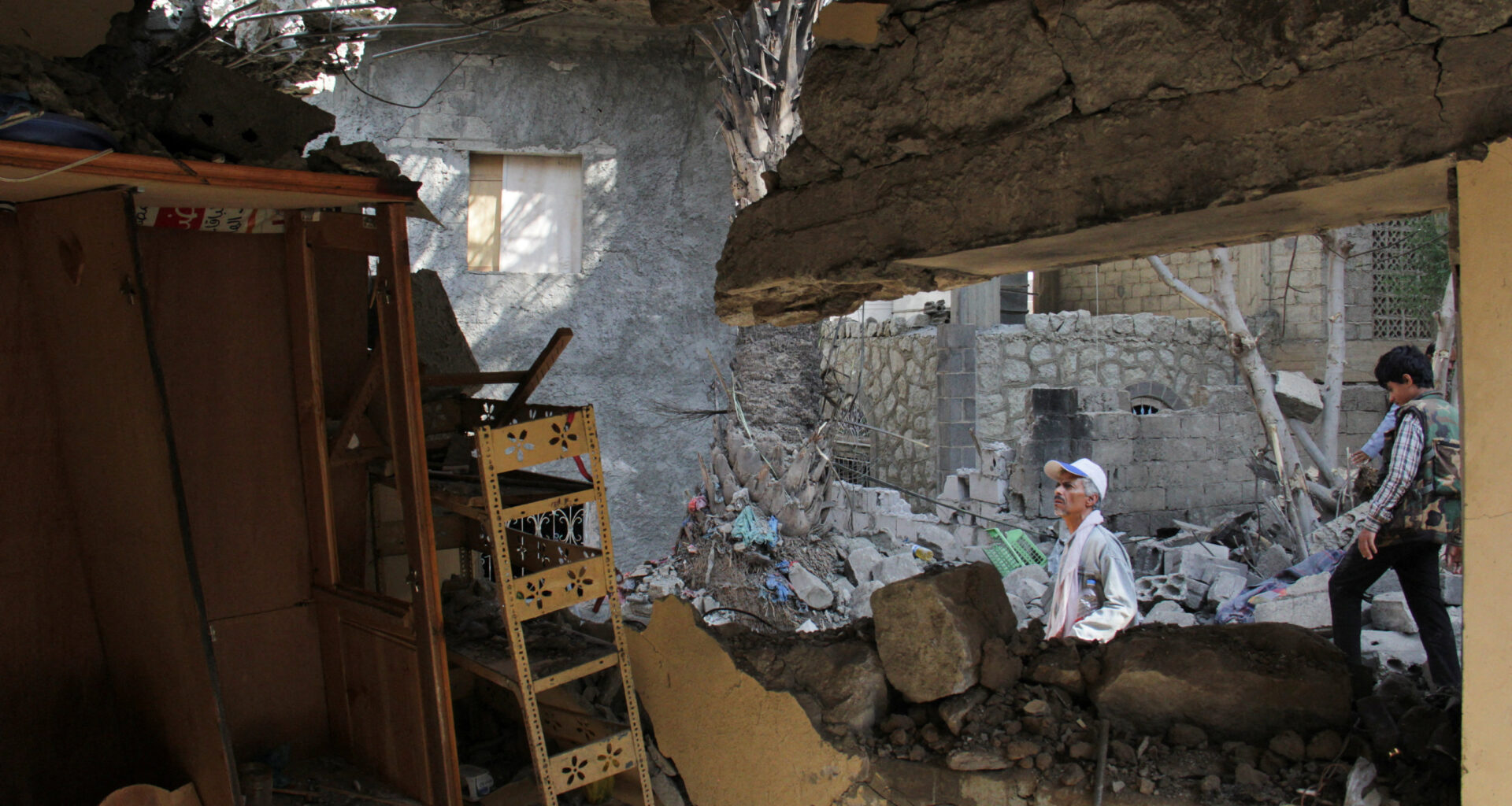 Israeli forces raid Bethlehem, Salfit areas in West Bank, Wafa reports