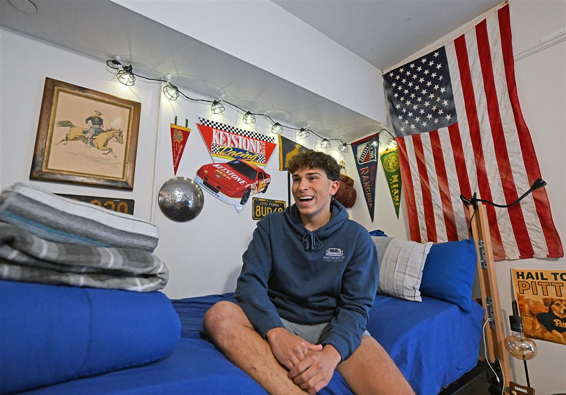Pittsburgh-area students hop on TikTok dorm décor trend