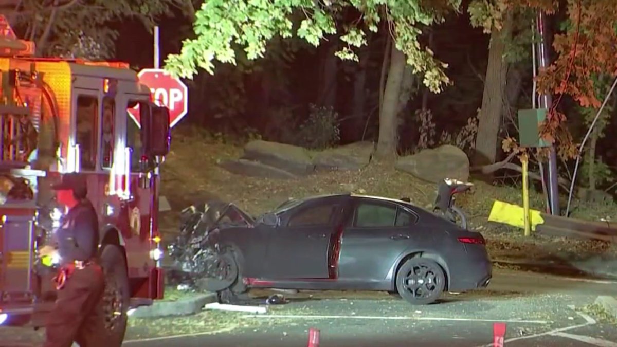 Two hurt after car crashes on Strawberry Mansion Bridge – NBC10 Philadelphia