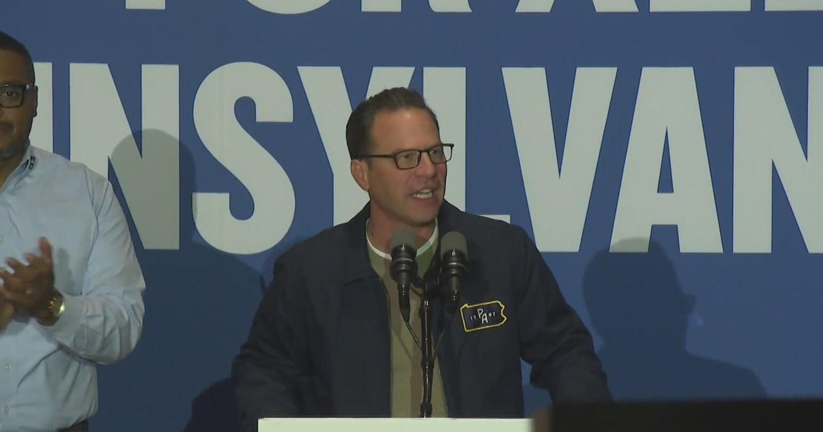 Gov. Josh Shapiro touts record, labor support at Pittsburgh campaign rally