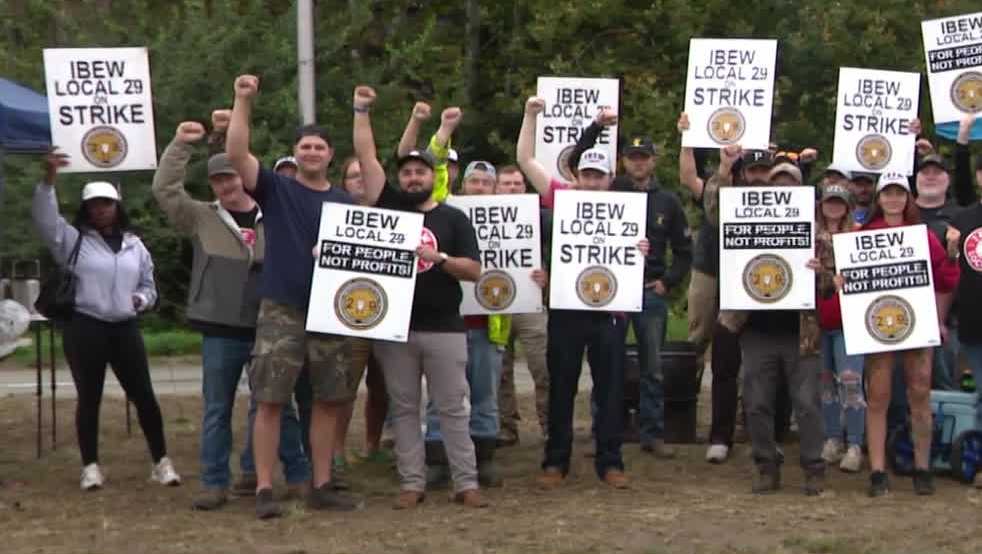 Duquesne Light workers on strike in Pennsylvania