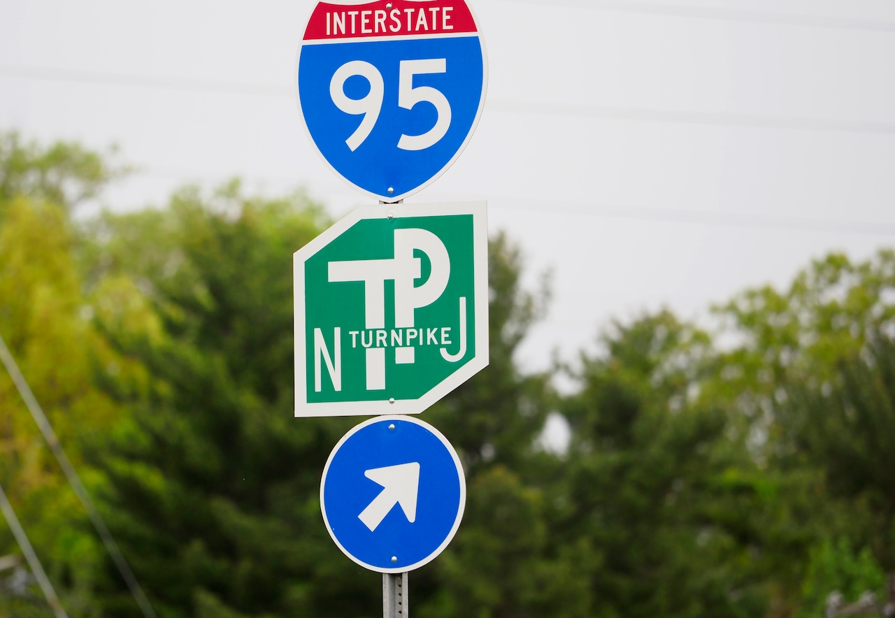 Two killed on New Jersey Turnpike.