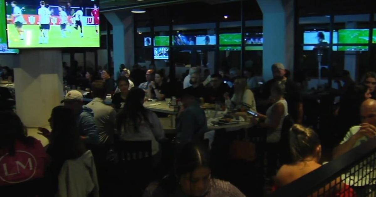 Penn State fans bring Happy Valley to Wyomissing for watch party | Reading Area