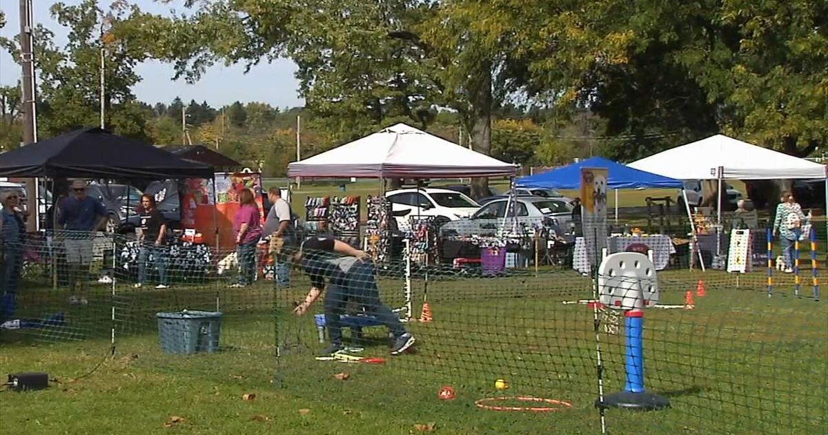 Barktoberfest Pet Fair helps Macungie residents meet furry friends available for adoption | Western Lehigh County