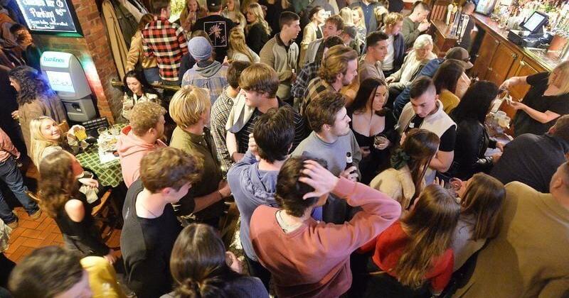 Do you remember this place? Photos from Erie County bars, then and now