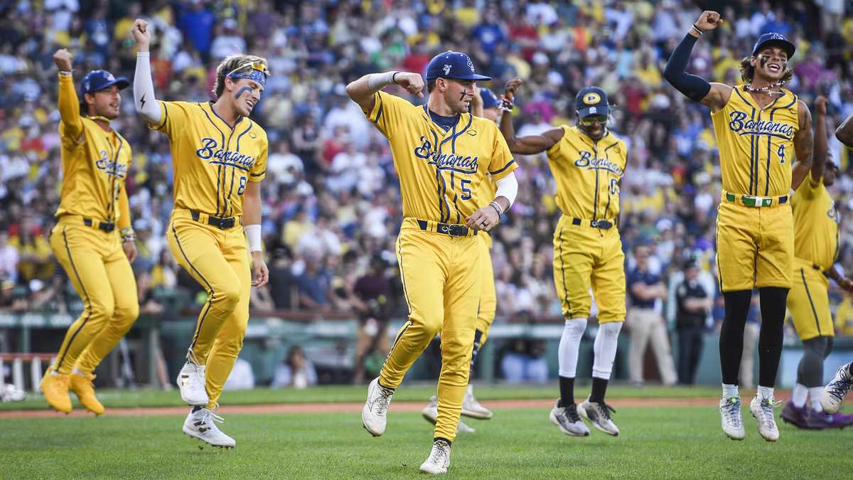Savannah Bananas coming to Pittsburgh's PNC Park in August 2027