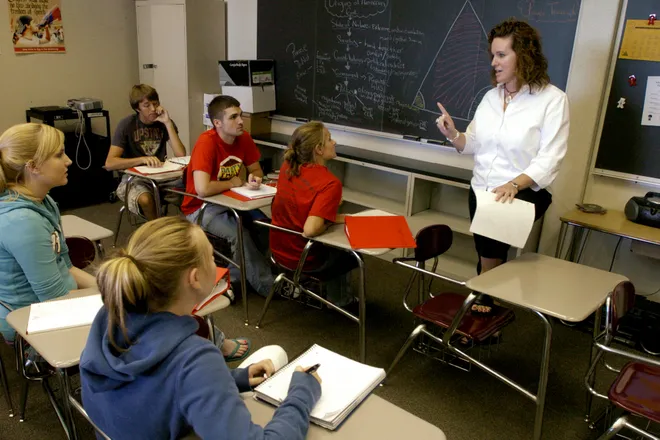 North East High School teacher Suzanne Fairfield leads an AP Government class Sept. 13, 2007.