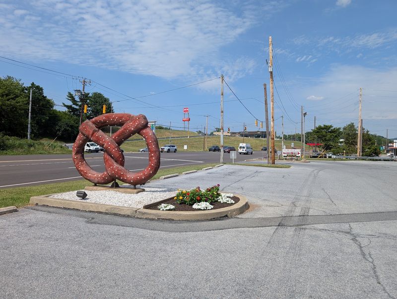 A Twisted Landmark on Lancaster Pike