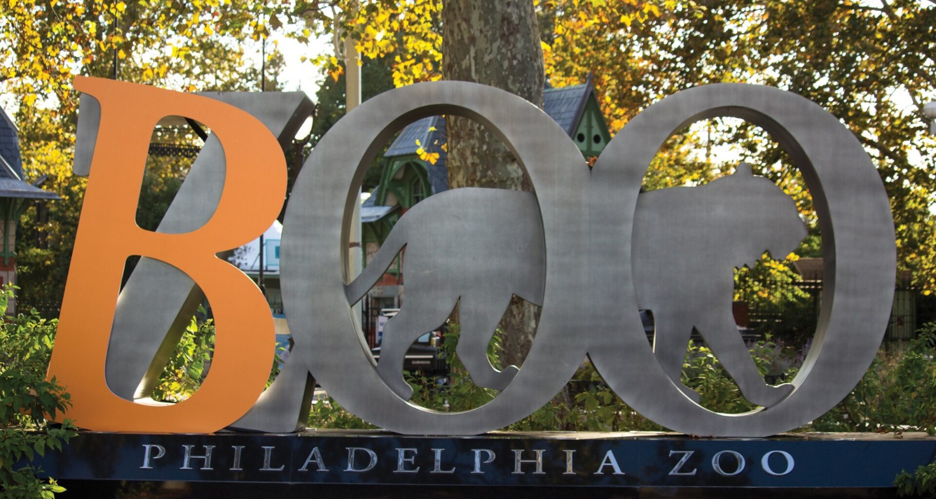 This Halloween season, check out tigers, bombs and mini golf – The Mercury