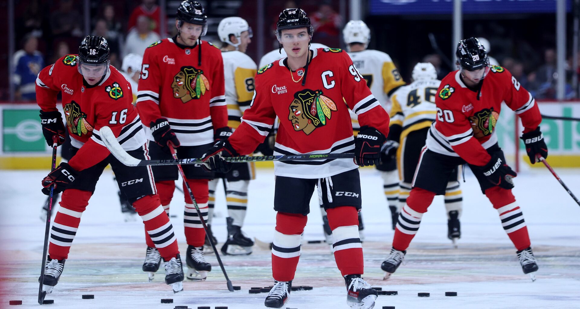 Photos: Chicago Blackhawks 5, Pittsburgh Penguins 3 – Chicago Tribune