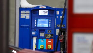 Average gas prices in Philly market down 2nd week in a row