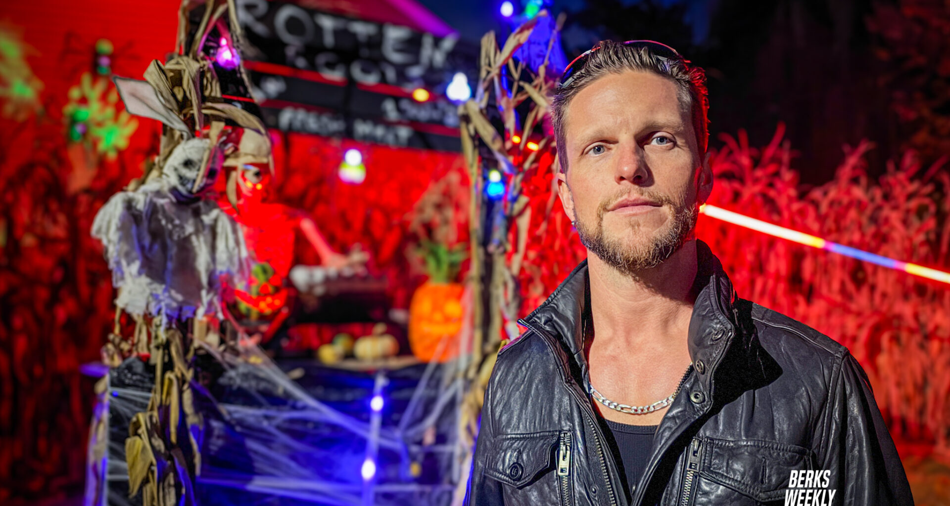 Aliens, spiders and witches take over Exeter Township yard in elaborate Halloween display