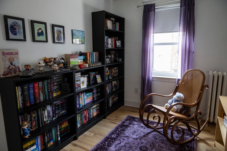 Ross turned one upstairs bedroom into a reading room.