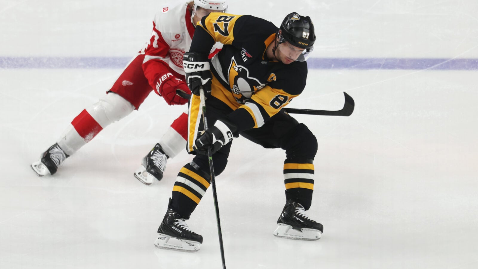 Dan's Daily: Another Detroit Trade Request; Barkov Update; Penguins Chaotic