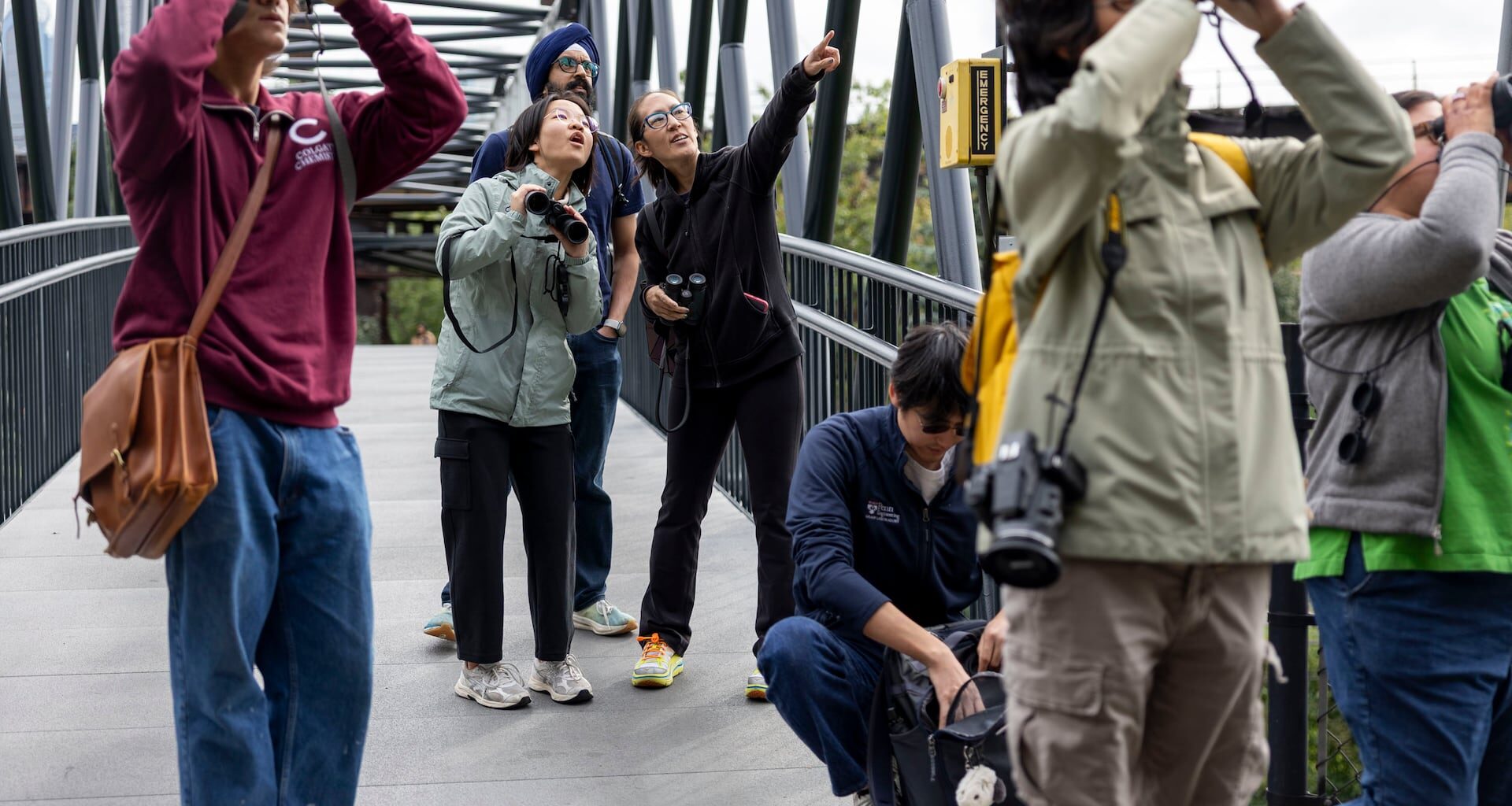 Birding booms in Philly, as GenZ and millennials flock to the pastime