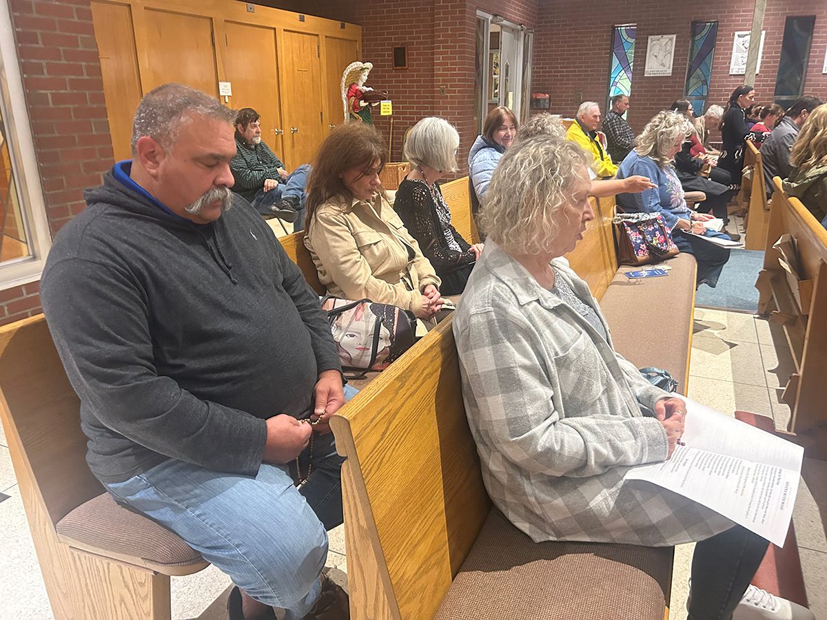 Faithful gather for annual Rosary Novena in new location – Diocese of Scranton