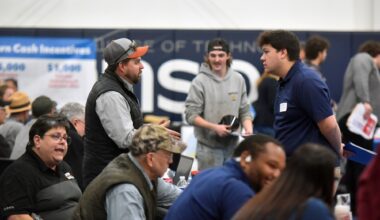 Johnson College fair puts students, industry together