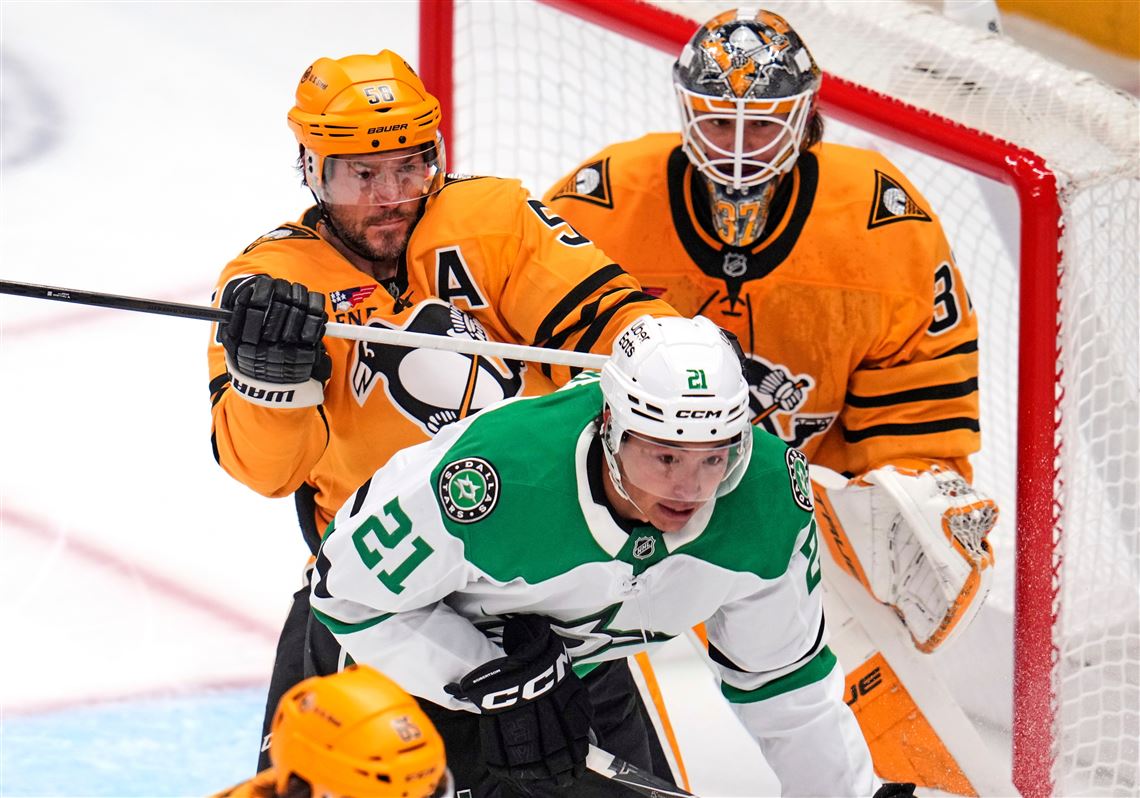 Disciplined defense helps the Penguins snap their losing streak with a shootout win over the Stars