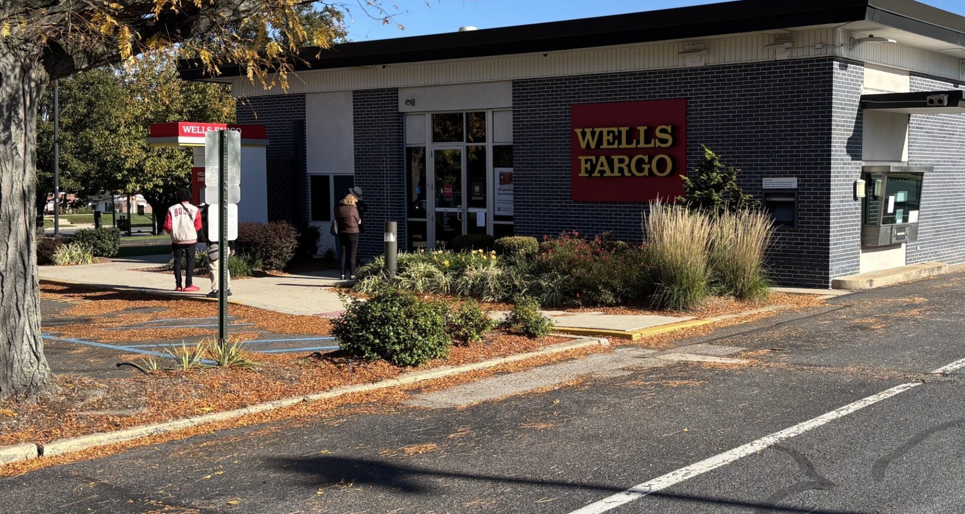 Suspicious package investigation disrupts traffic near Shillington Shopping Center