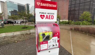Pittsburgh unveils public AED in Frankie Pace Park