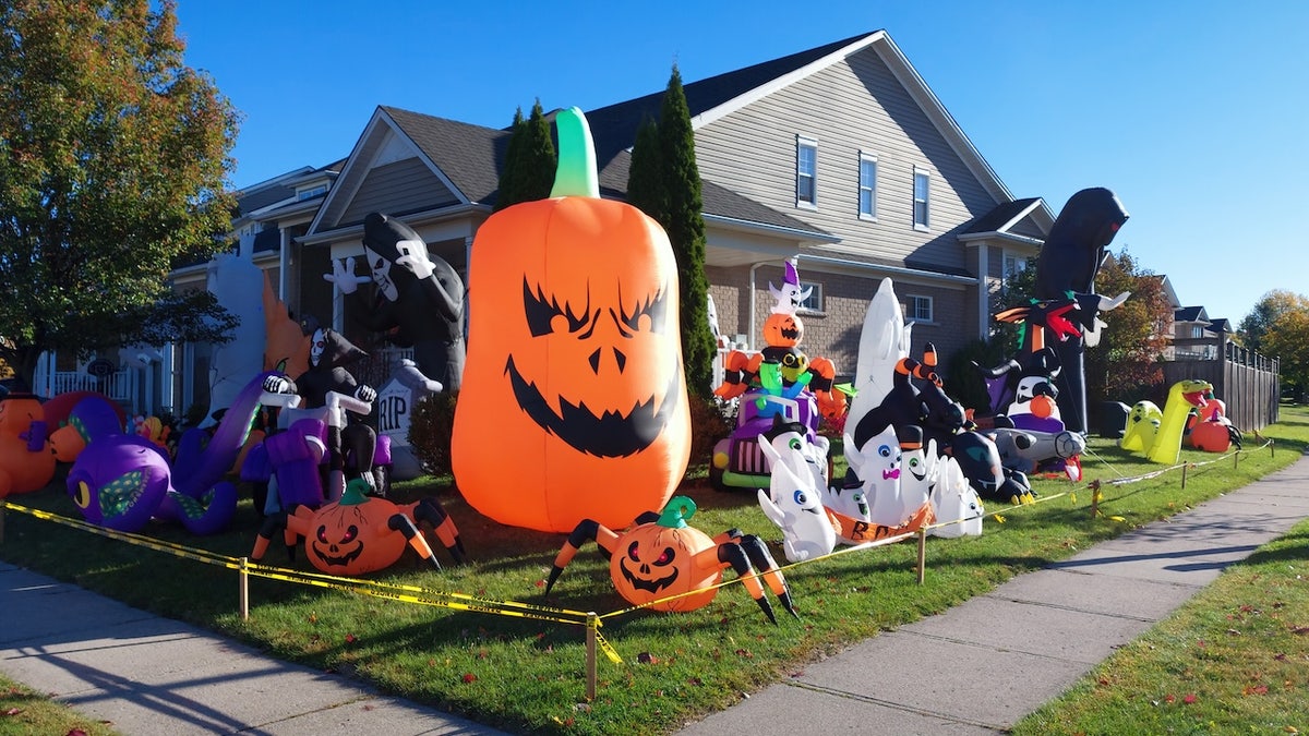 inflatable halloween decorations on lawn
