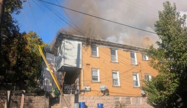 Smoke billows from building in Pittsburgh’s Mount Washington neighborhood