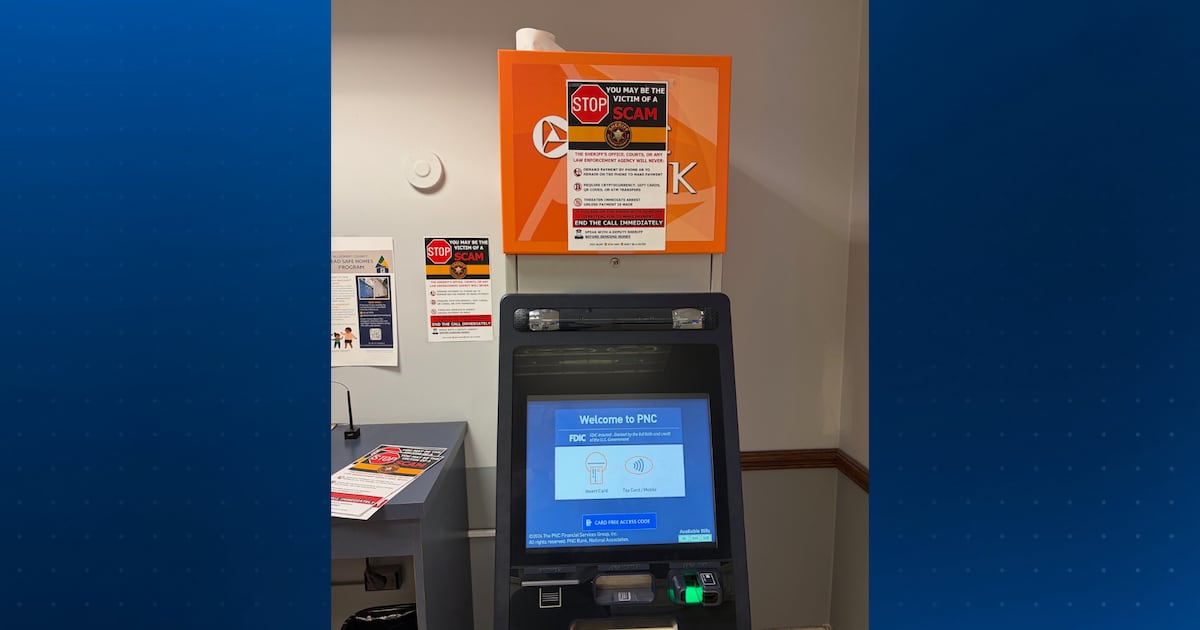 Scam warnings installed over ATMs in Downtown Pittsburgh