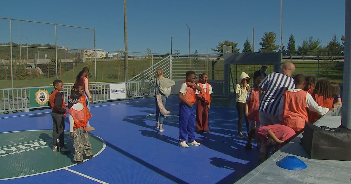 City of Pittsburgh rolls out new mini soccer pitch in South Side – WPXI
