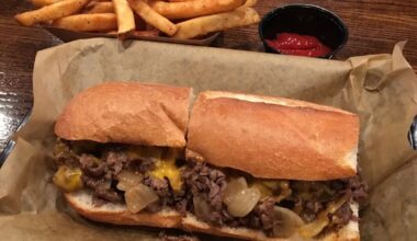 Philadelphia restaurant offers $5,000 to find customer who allegedly threw a cheesesteak in an employee’s face, then he turns himself in