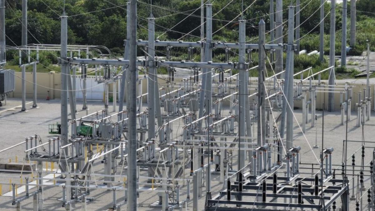 Pennsylvania utility regulators consider rule to curtail data center power in emergencies