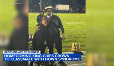 Pennsylvania teen gives homecoming crown to classmate with Down syndrome